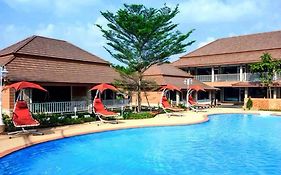Baan Dara Resort